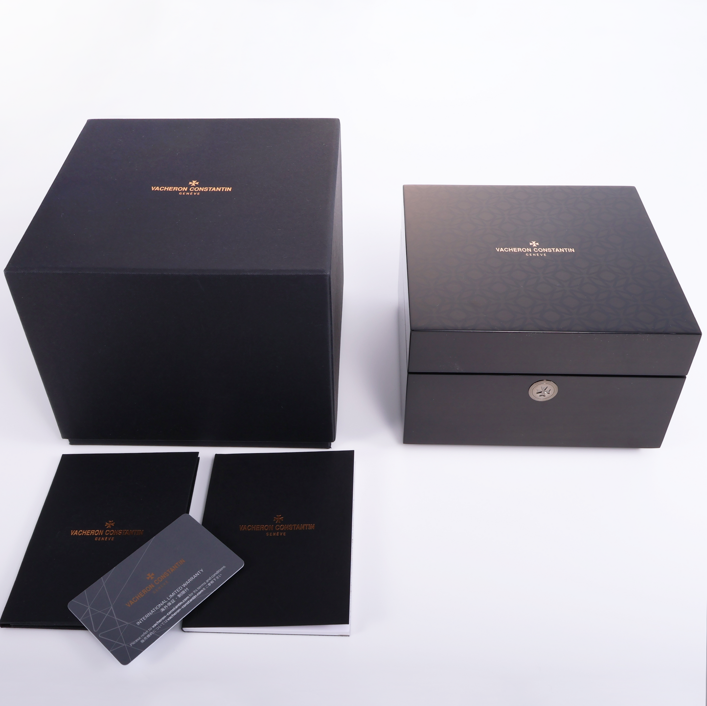 オーヴァーシーズ・クロノグラフ 5500V/110A-B686 シルバー