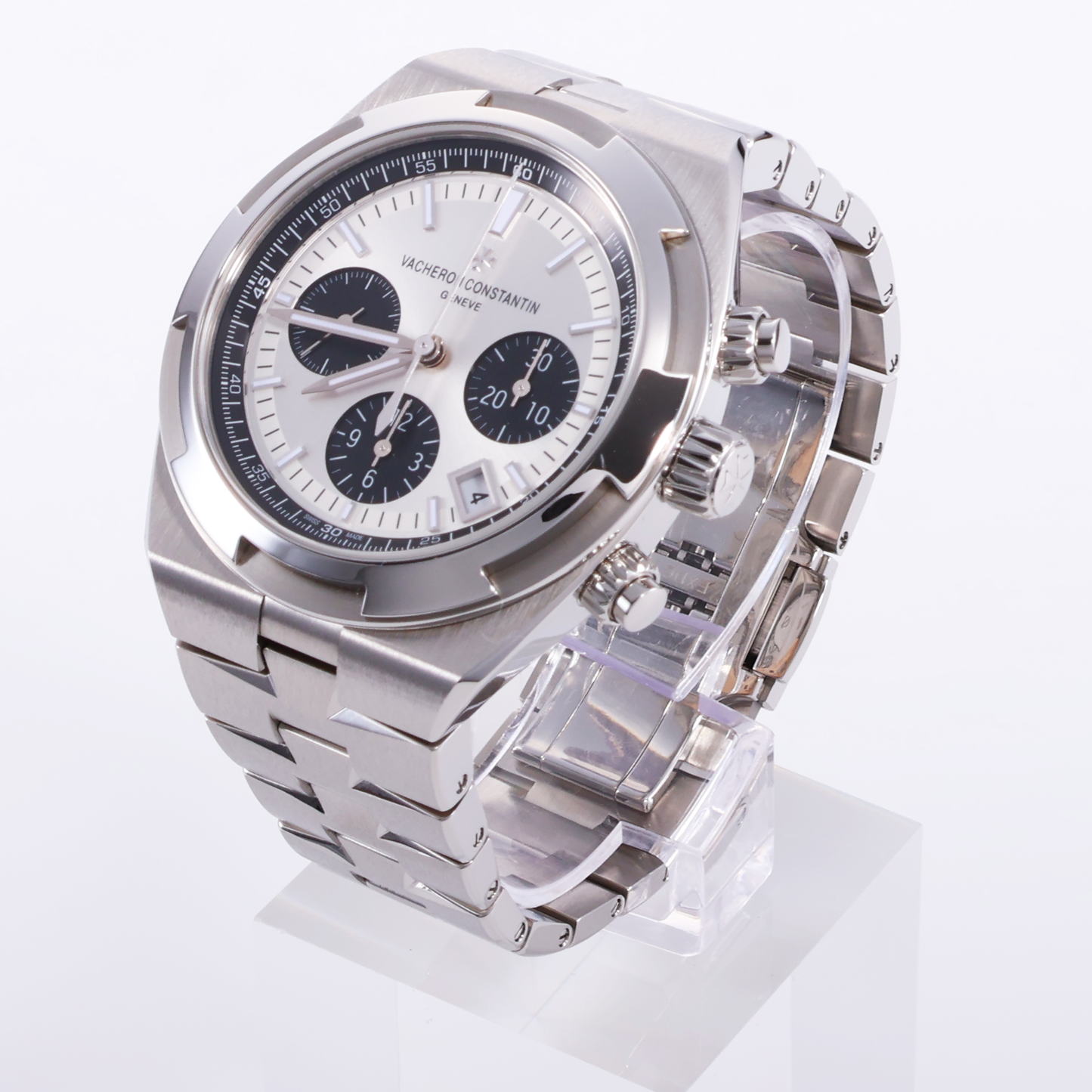 オーヴァーシーズ・クロノグラフ 5500V/110A-B686 シルバー