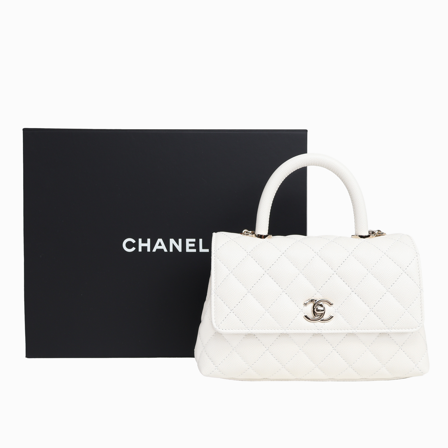 マトラッセ ココハンドル ホワイト ゴールド金具 キャビアスキン